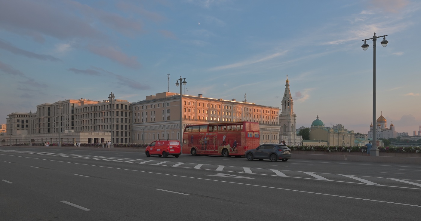 Вечер в Москве