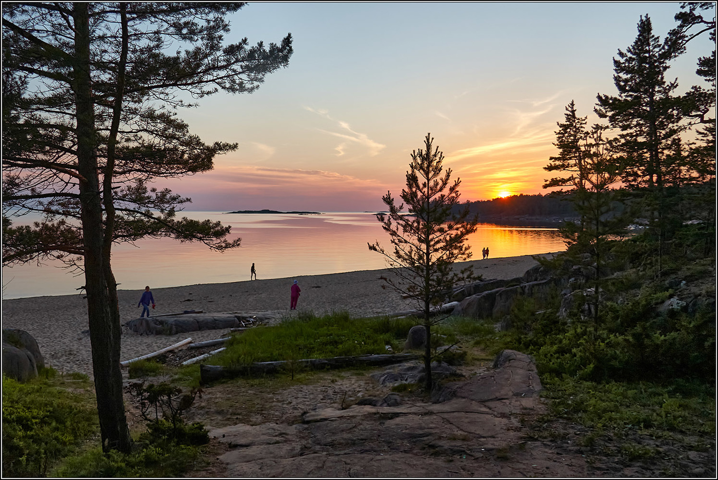 Семь минут до полуночи.