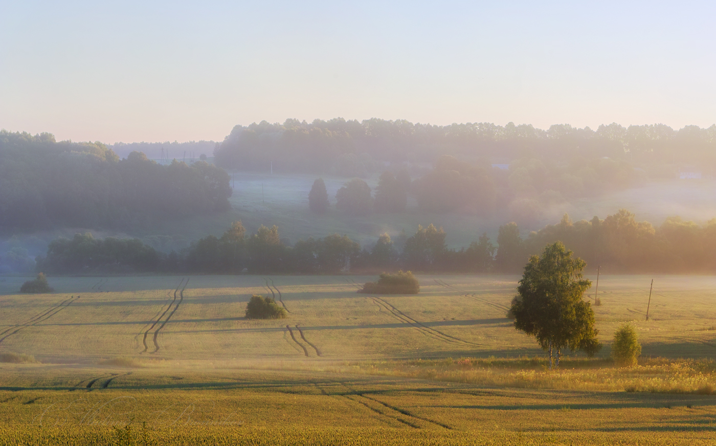 И вновь начинается день