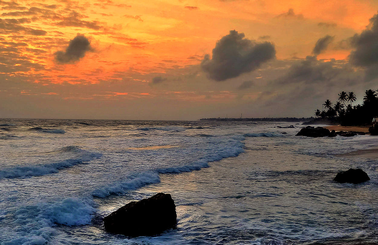 Кровавый закат перед штормом