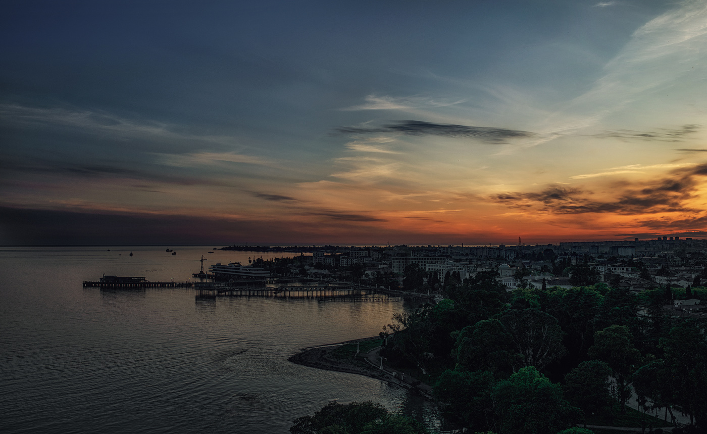 Момент, когда солнце исчезло за горизонт