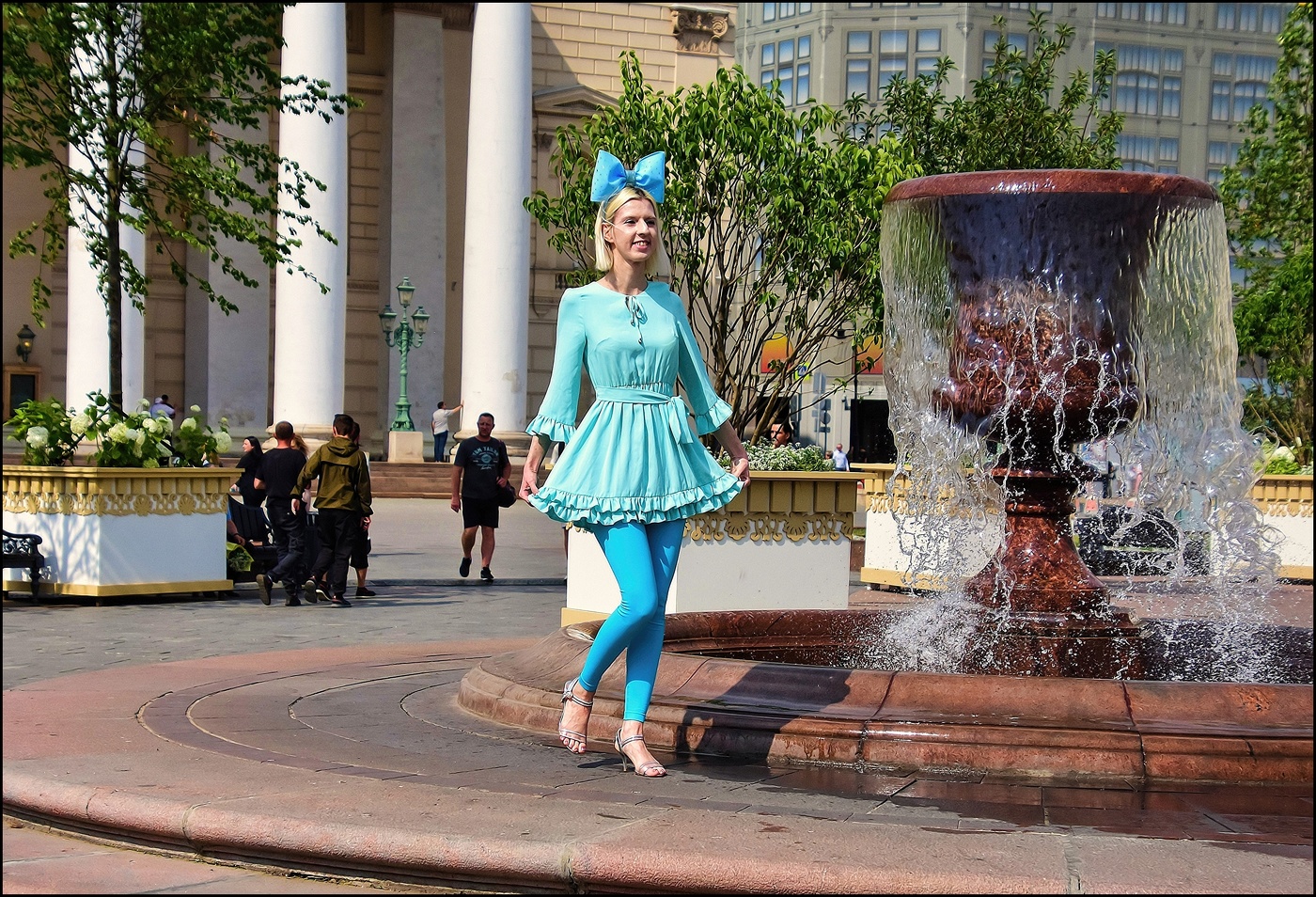 ..... Девушки бывают разные .....