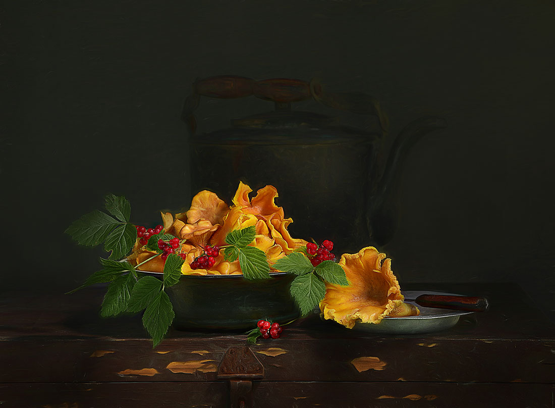 с чайником и костяникой