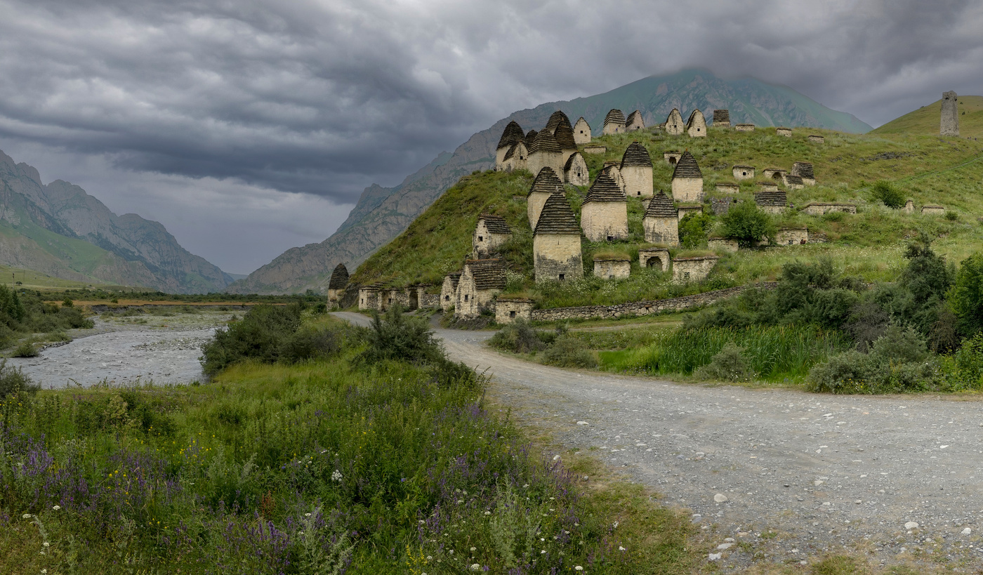 Даргавский некрополь