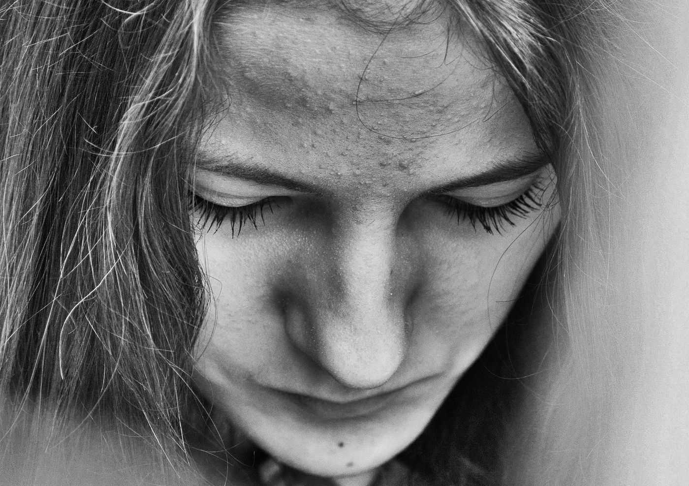 "Как тяжело поставить точку, заставить сердце все забыть..."