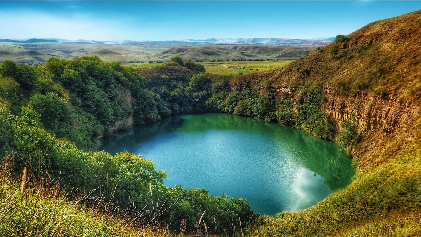 Голубое озеро. Кабардино-Балкария