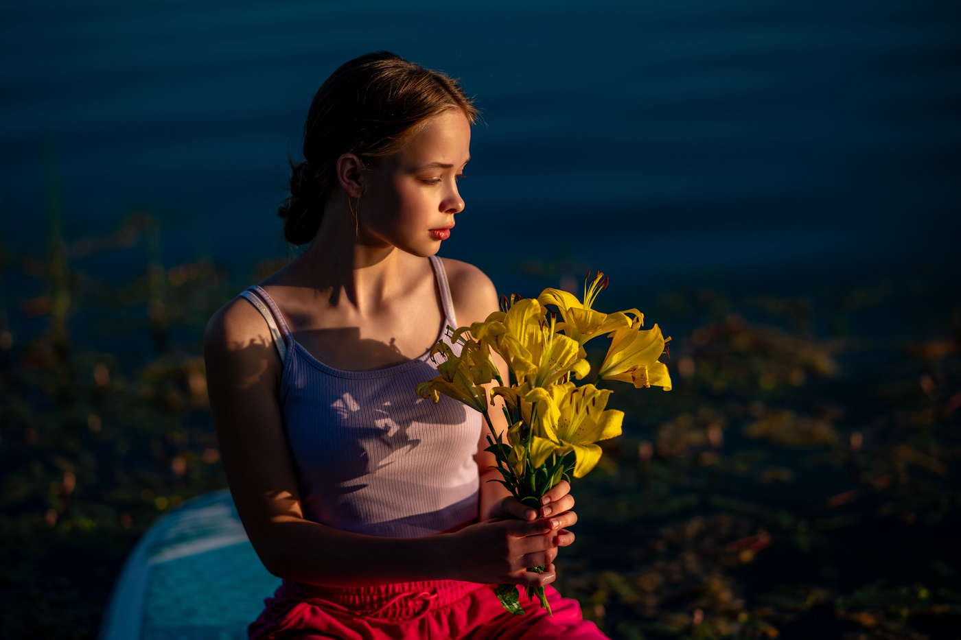 портрет Ангелины с лилиями