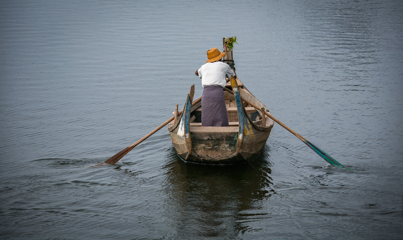 "Я убью тебя, лодочник, ..."