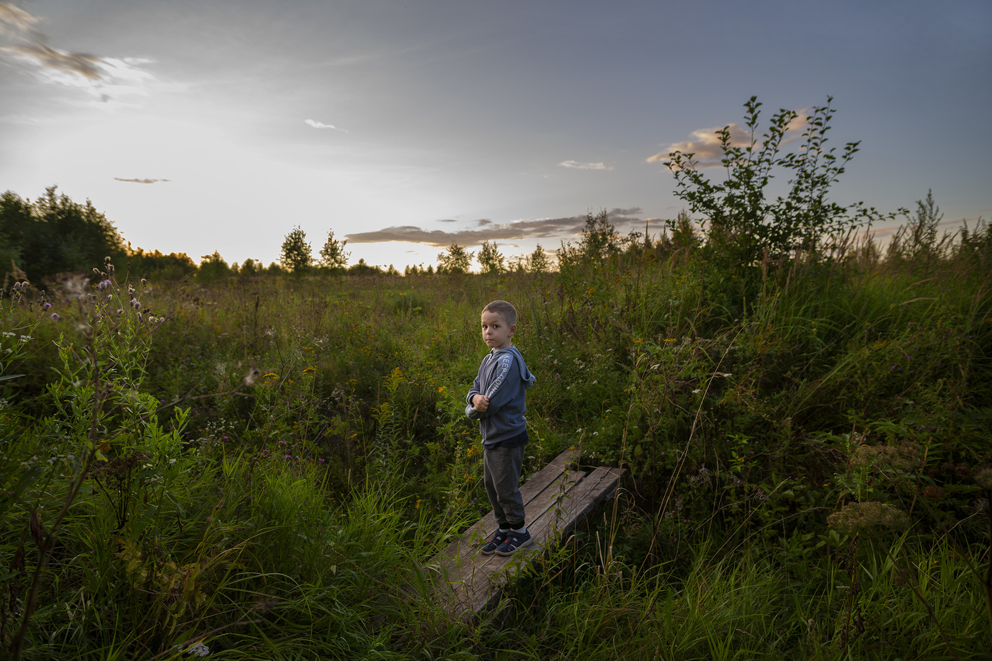 Выхожу один я