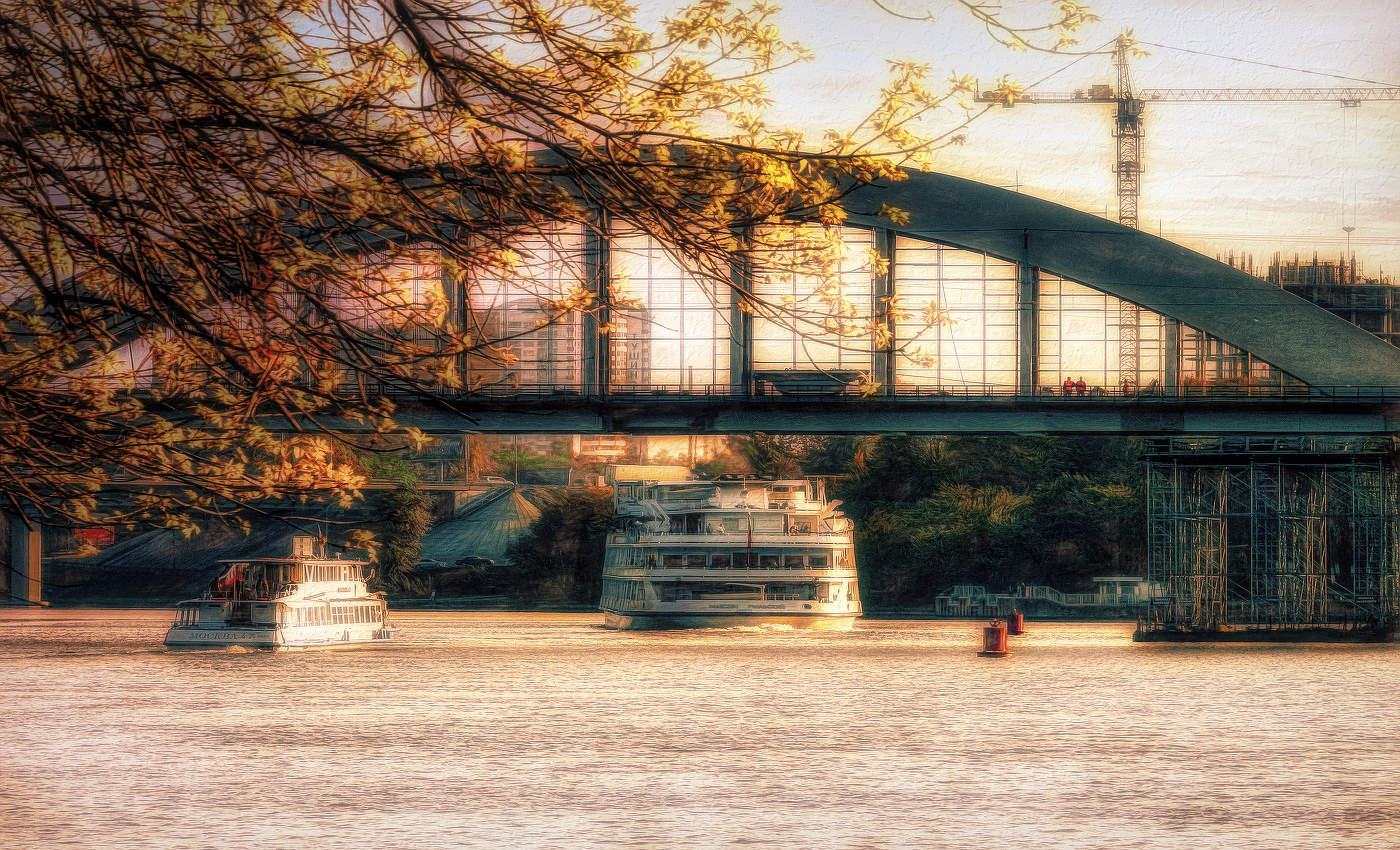 Теплоход "Максим Рыльский".