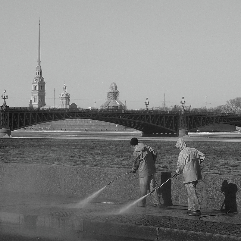 Есть сотня!