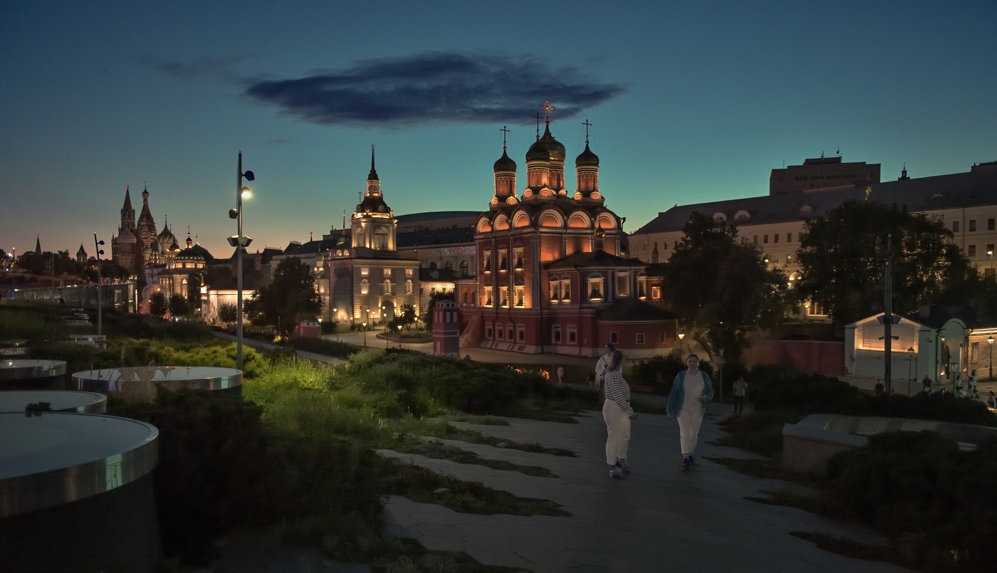 Вечер в Зарядье