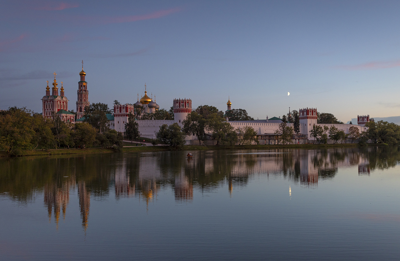 Новодевичий