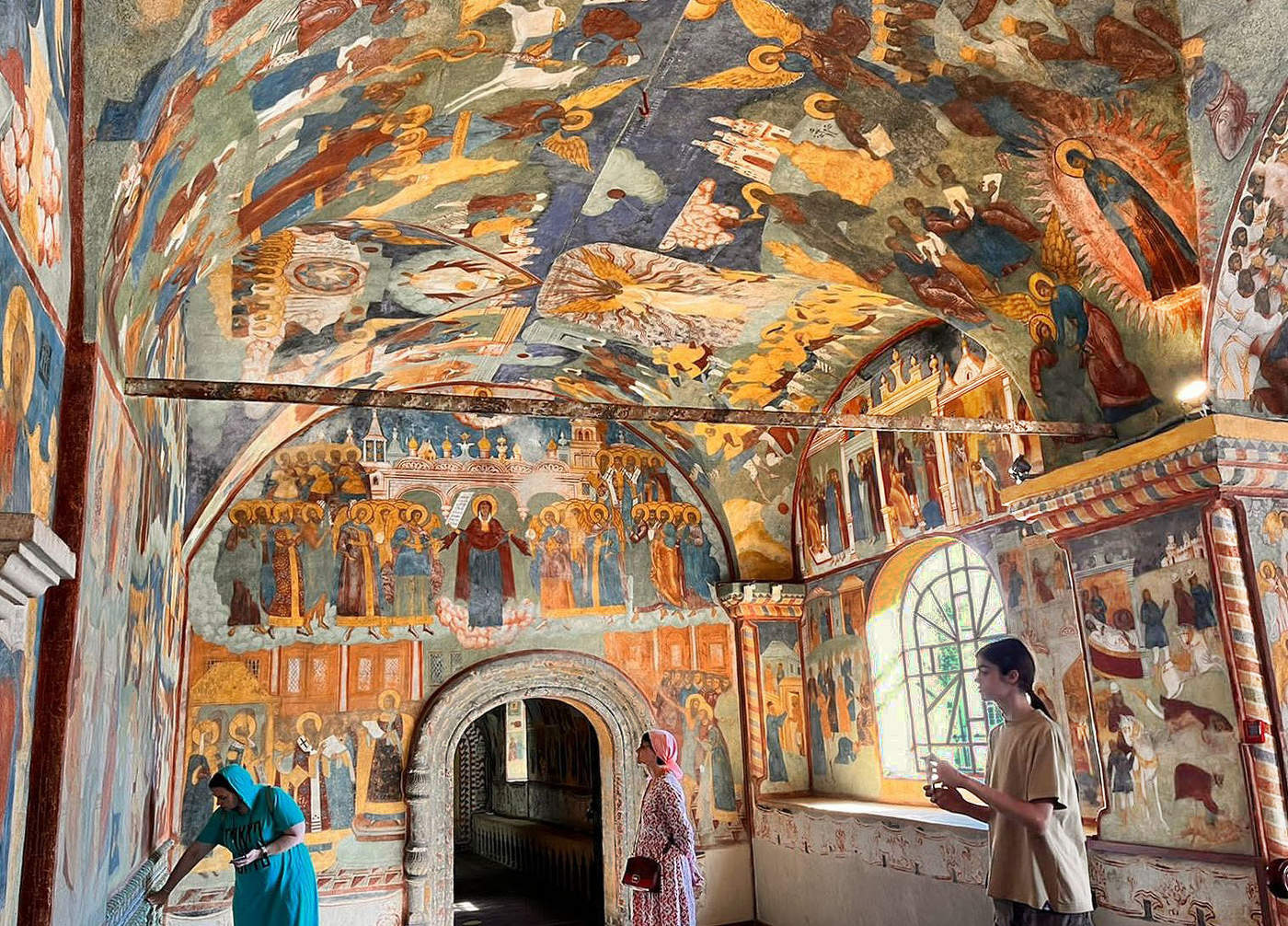 Красочная роспись