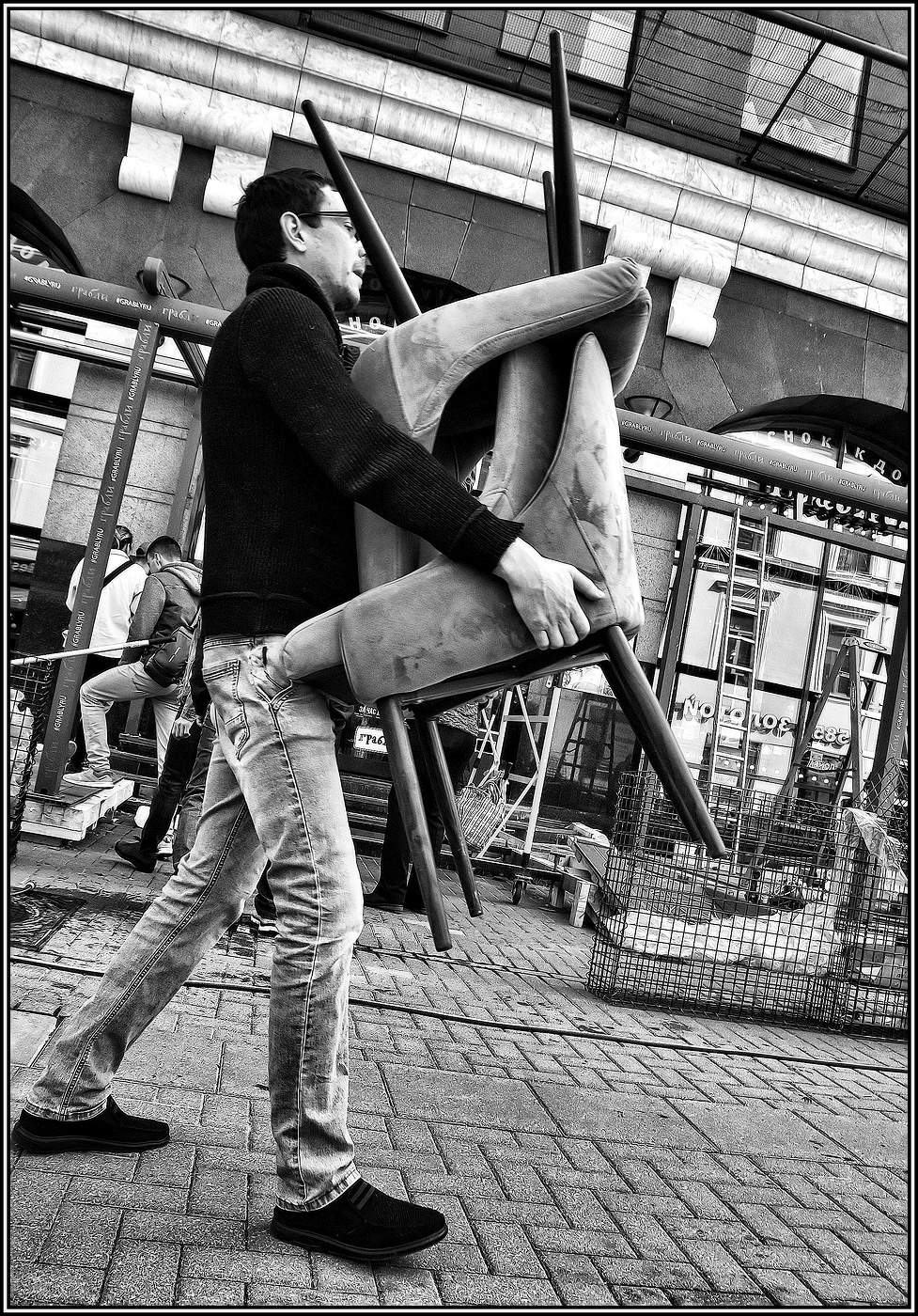 ..... Стулья из дворца.....