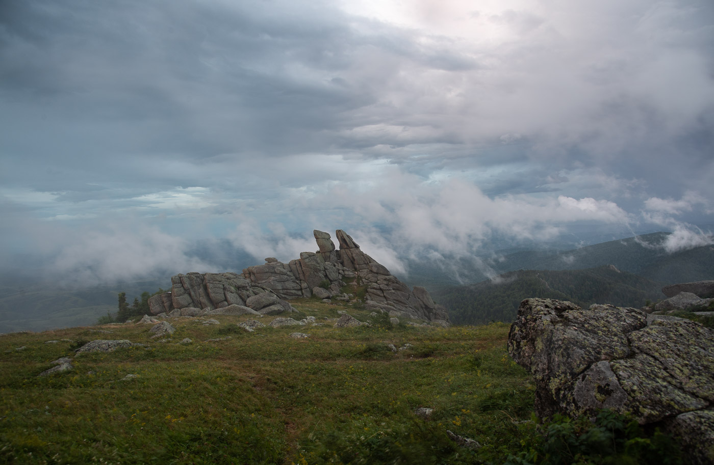 Облака, бегущие мимо...