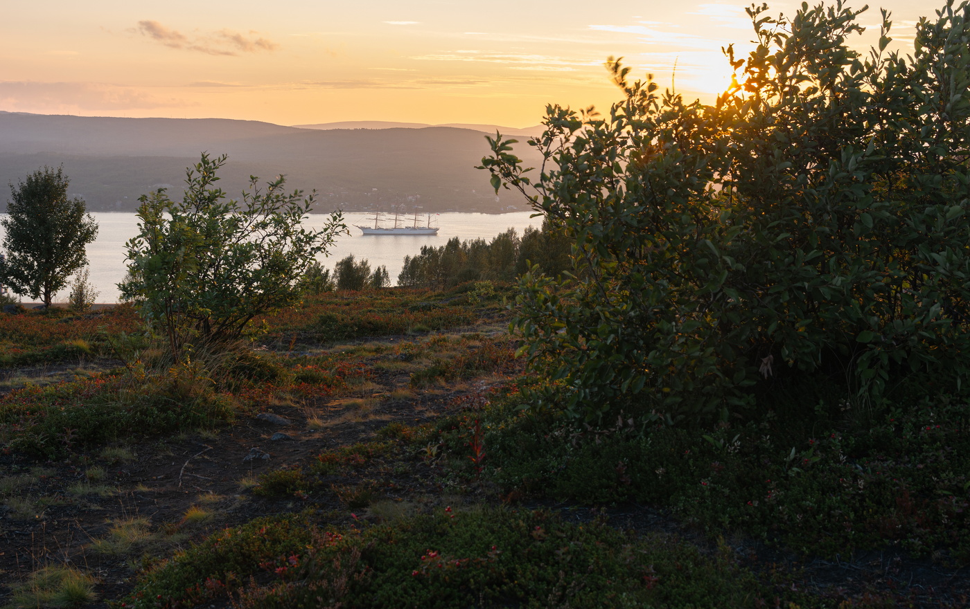 на исходе дня