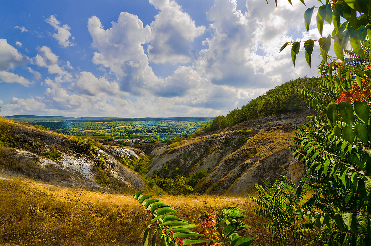 Глубокий овраг