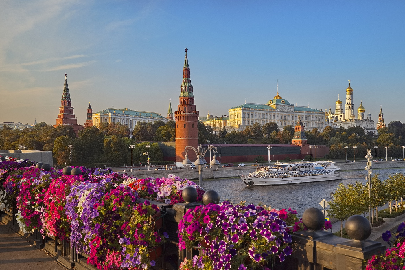 Летний вечер в Москве