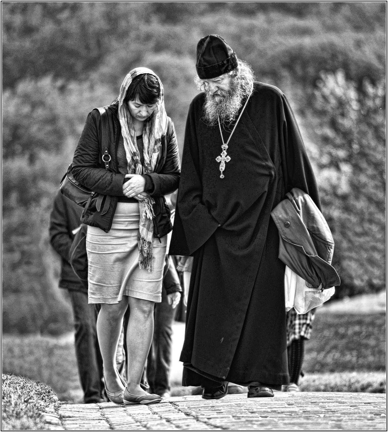 ..... - А ты покайся , Бог и простит ! ......