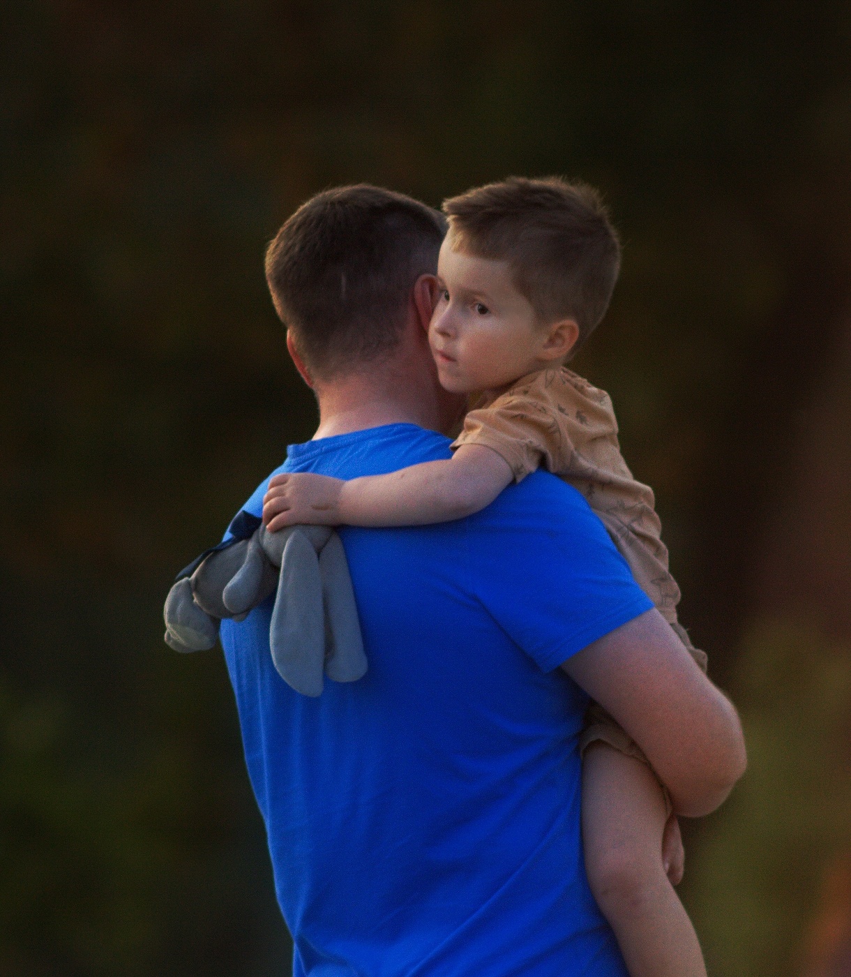 Папа а почему они такие!?