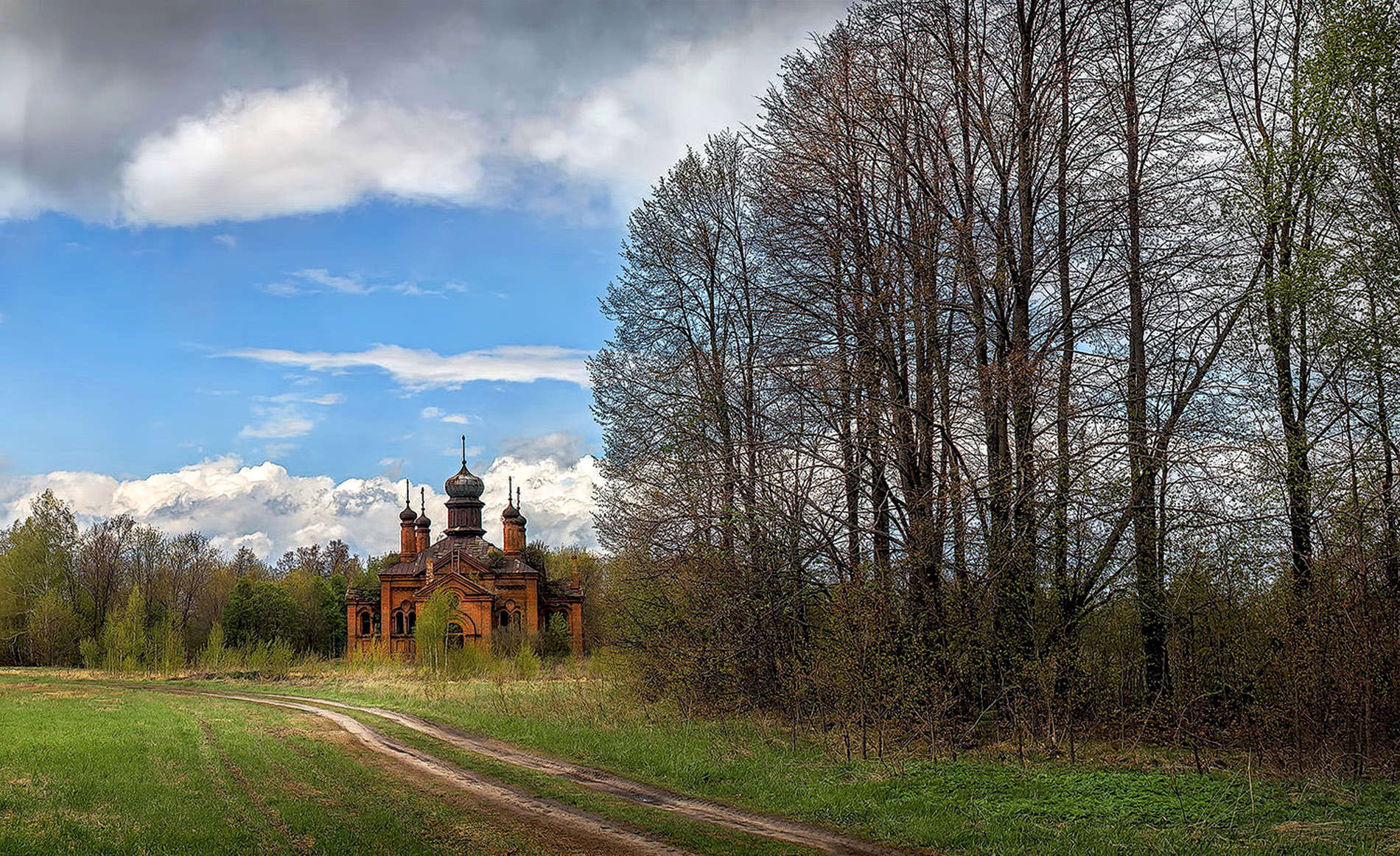 Жизнь земная быстротечна.