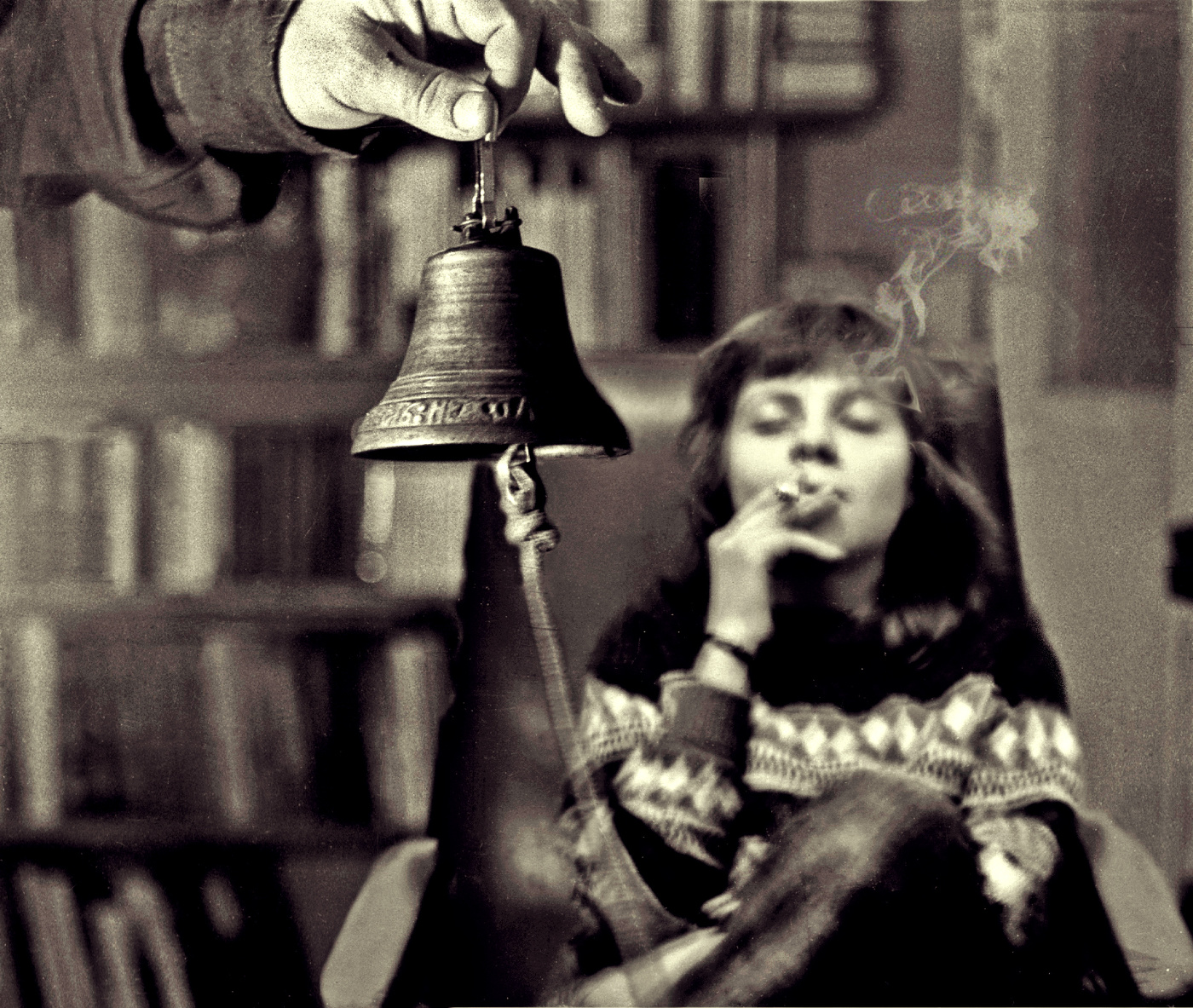 Колокол знает, когда звонить...