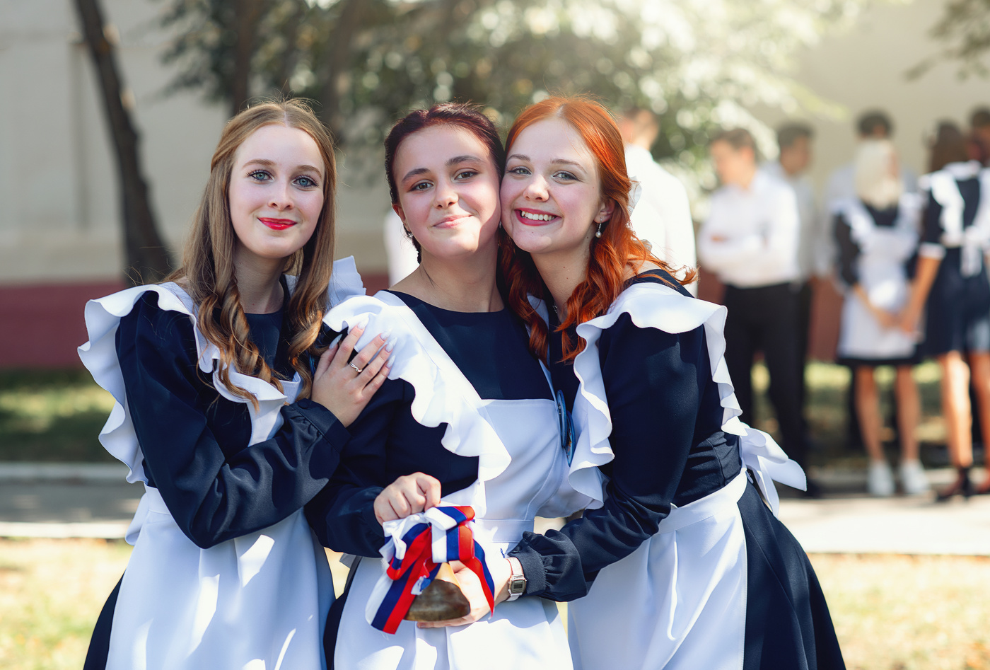 Ты ещё молод , хочется перемен ? В школу, там перемены каждые 45 мин.