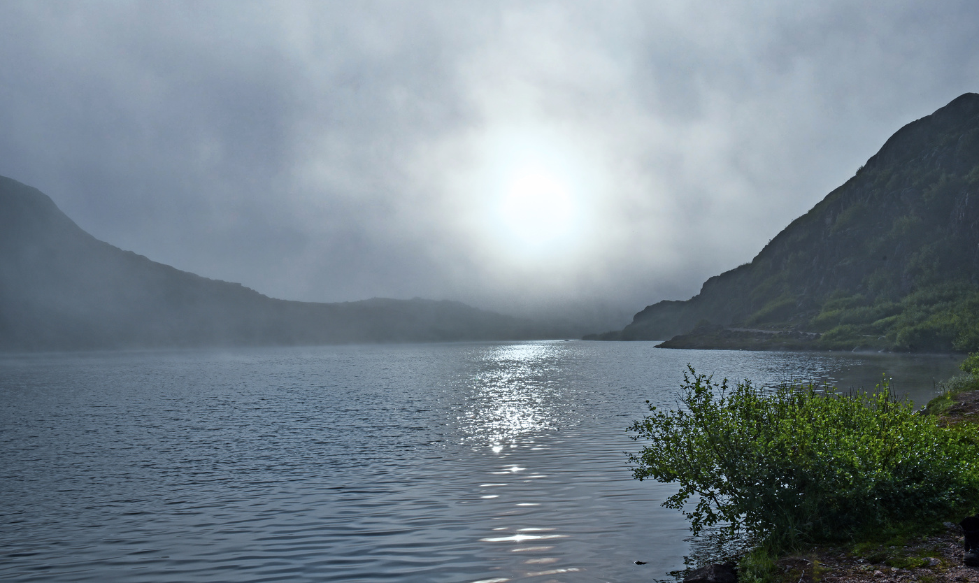 Туман над Батарейским озером.