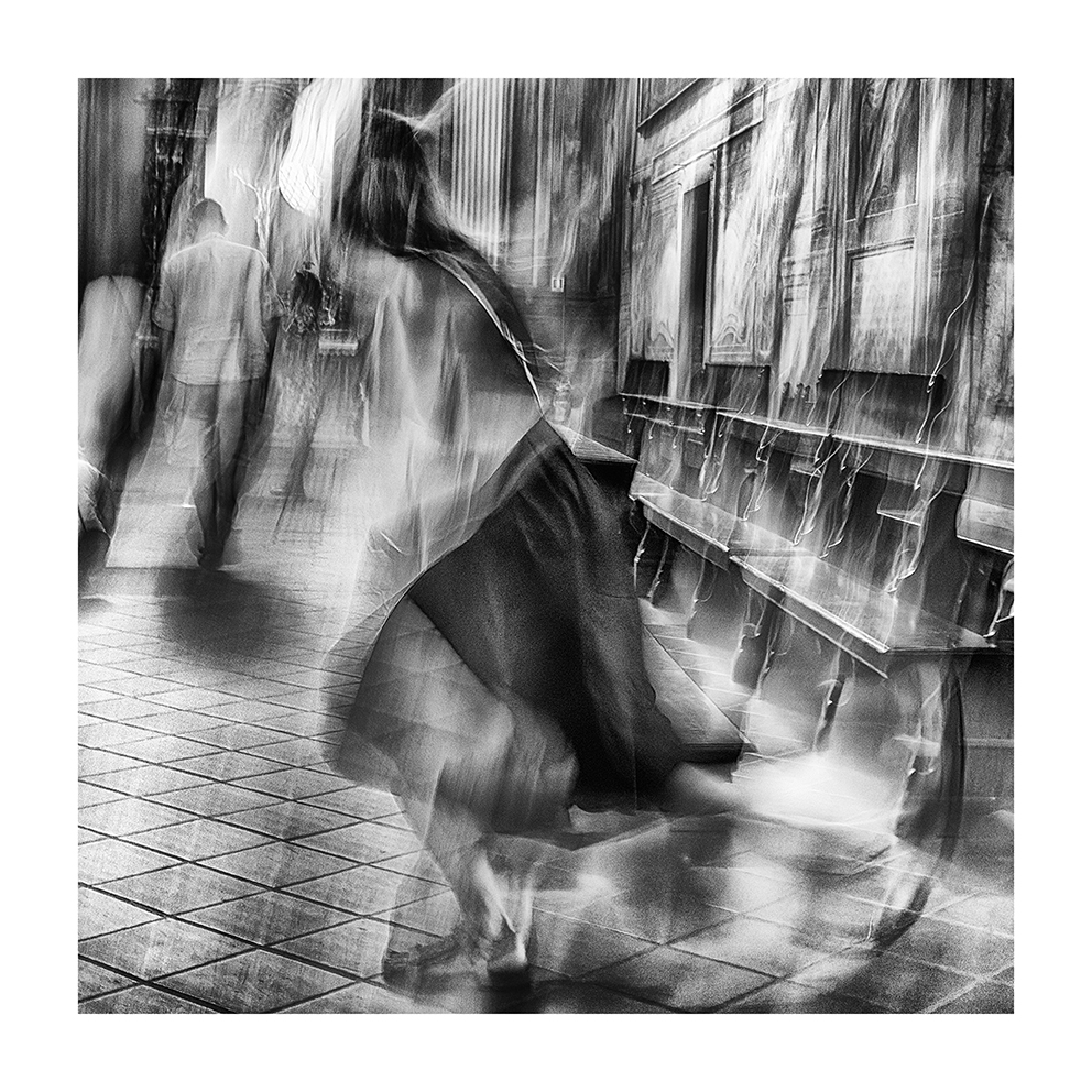 Преклонить колено