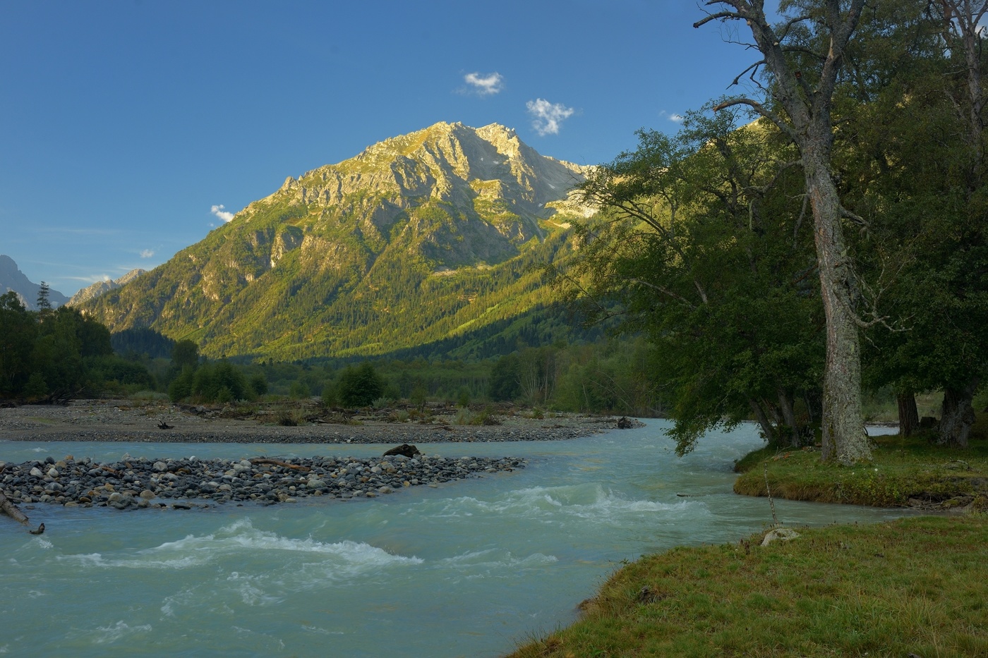 Утро в горах Кавказа