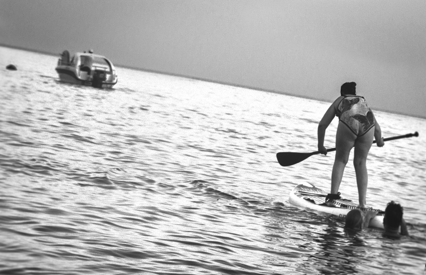 Девушка с веслом (из серии "Снимаю, как Акын")