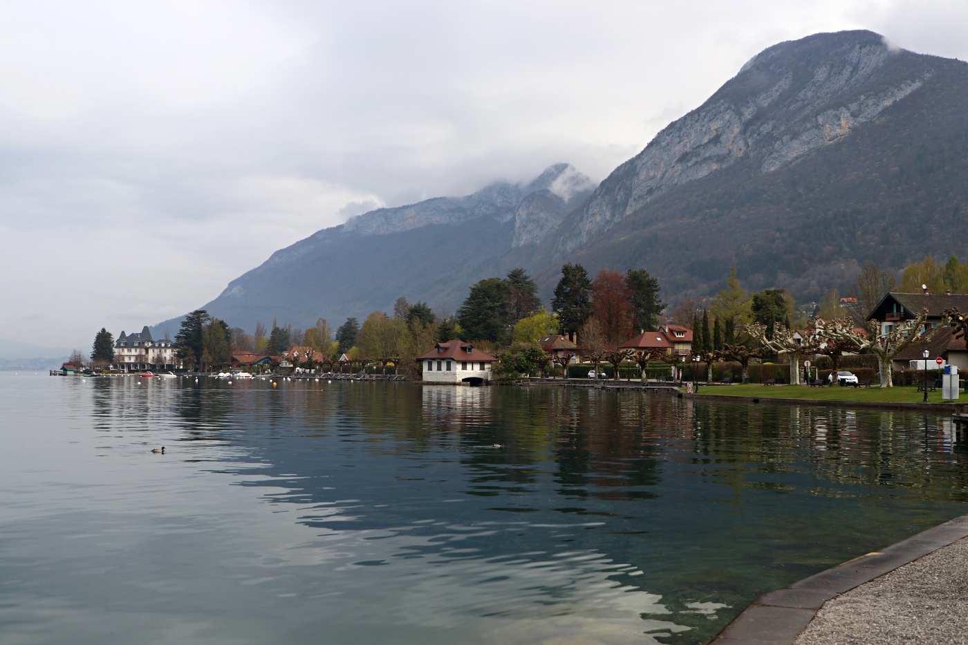 Побережье озера Анси