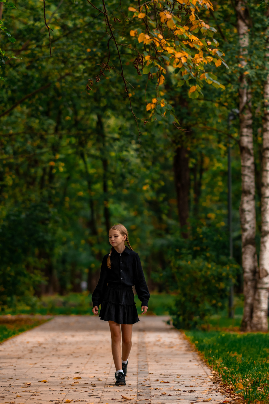 Школьница Милена