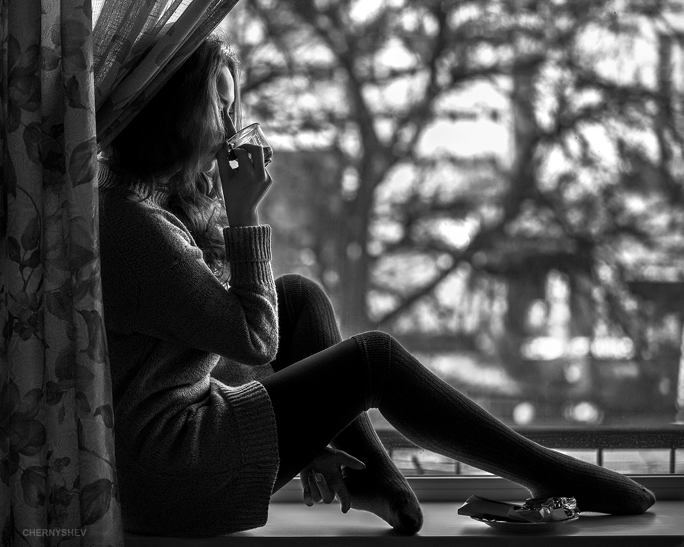 из альбома "упавшее Солнце".