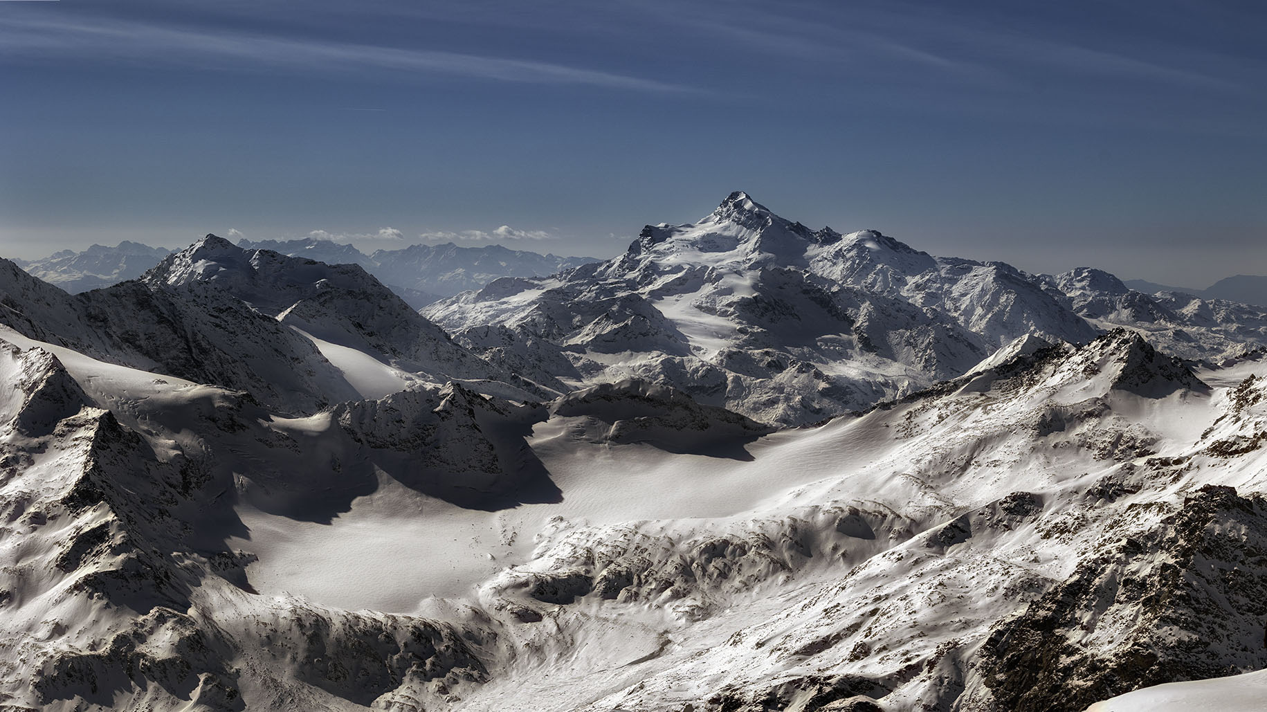 Кавказ подо мною. Один в вышине....