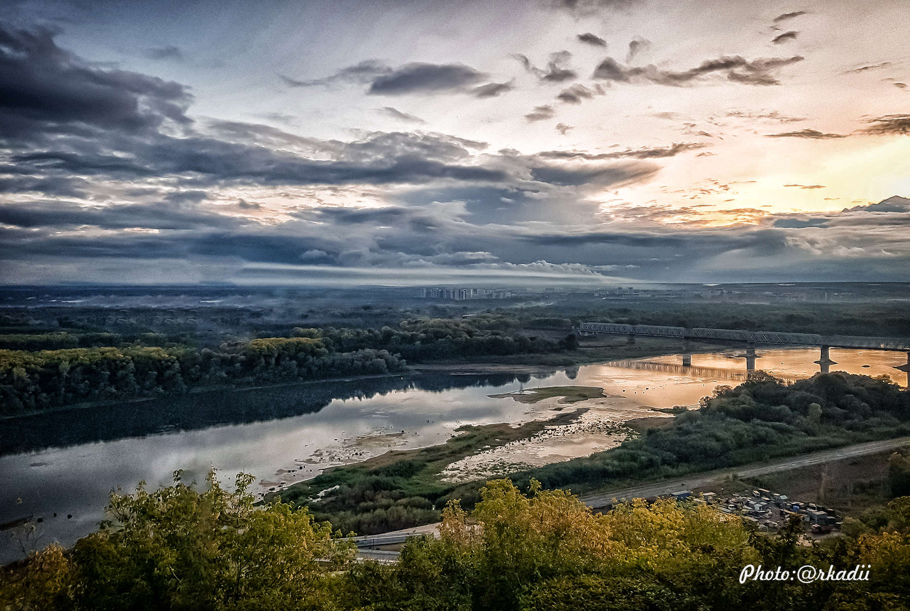 Город во мгле...