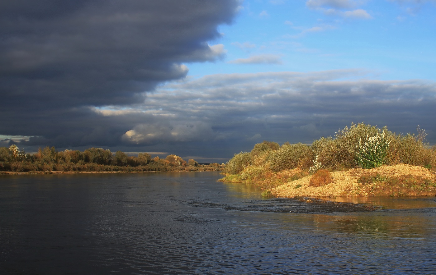 Осенний вечер .