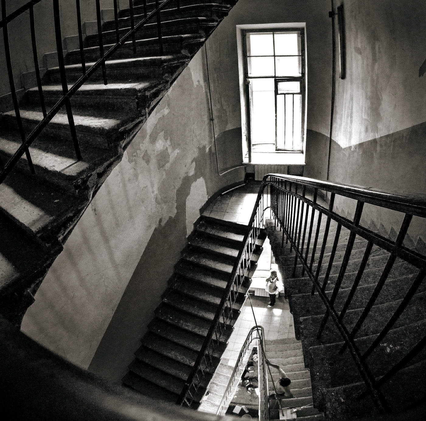 На лестничной площадке