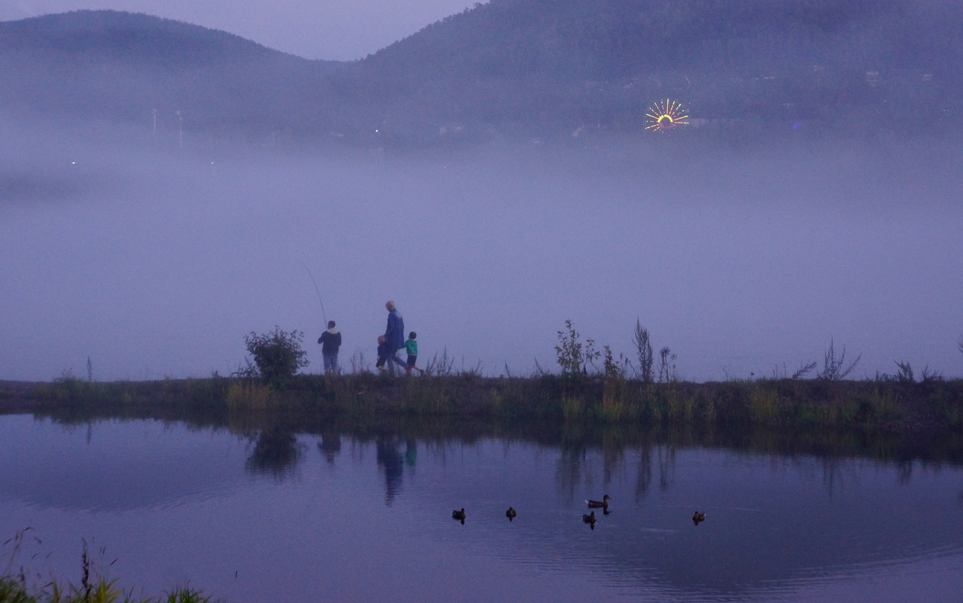 Последним летним вечером, на Енисее