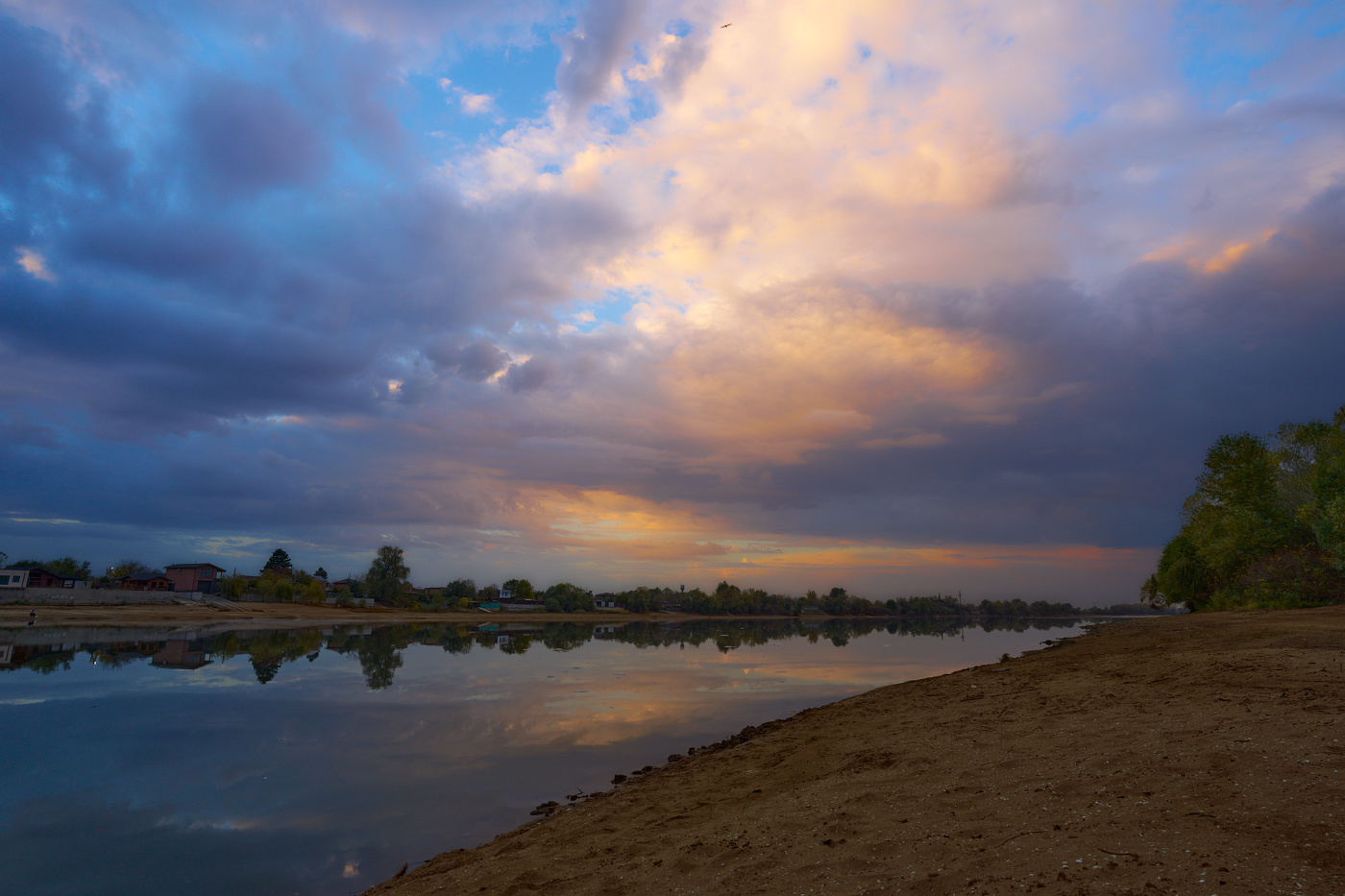Кубань на рассвете