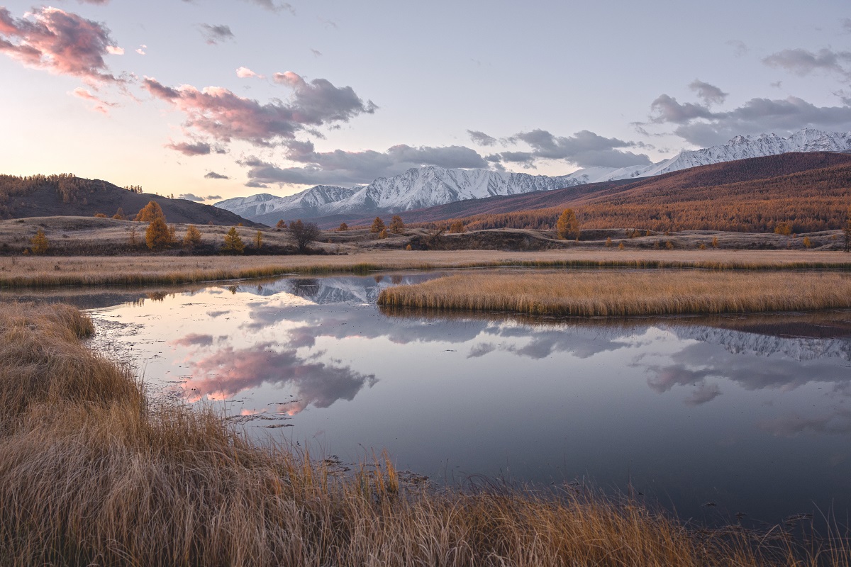 Утро в горах Алтая