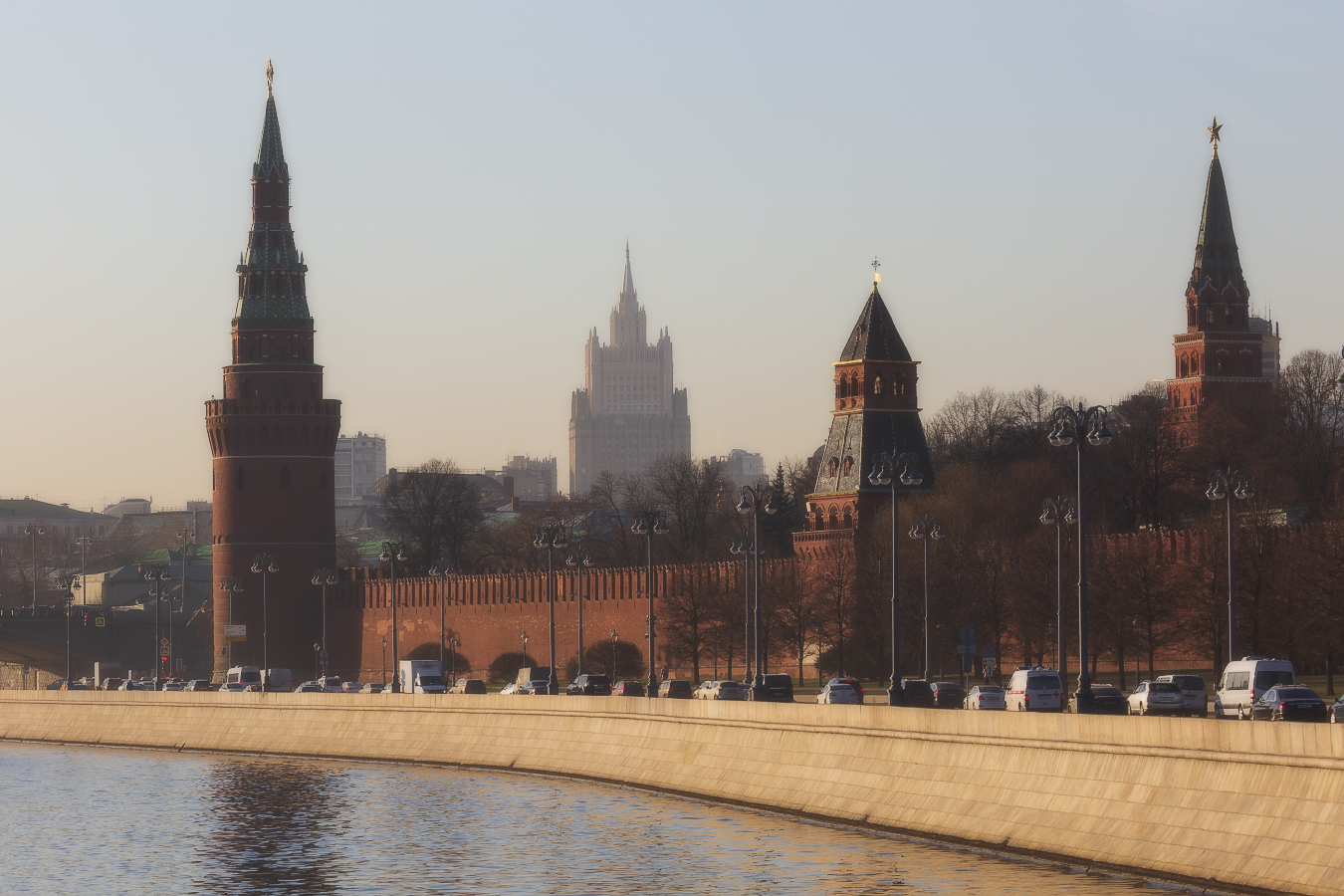 Кремлевская набережная