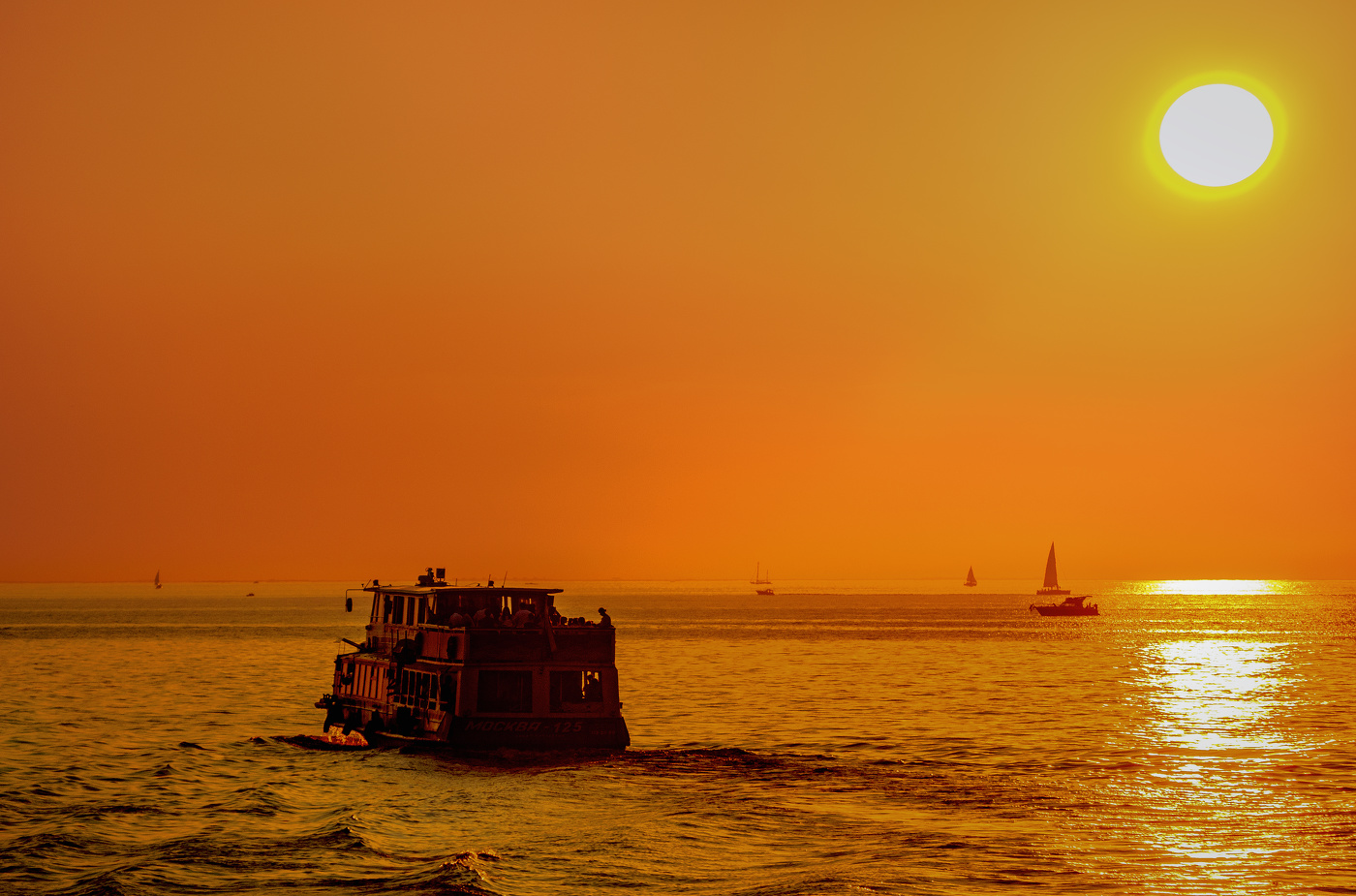 Оранжевый закат