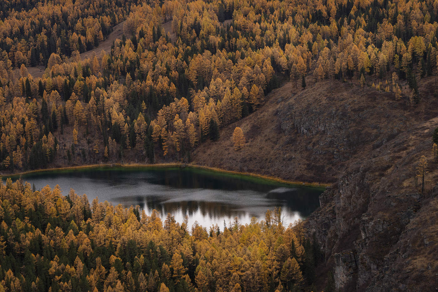 Горное озеро