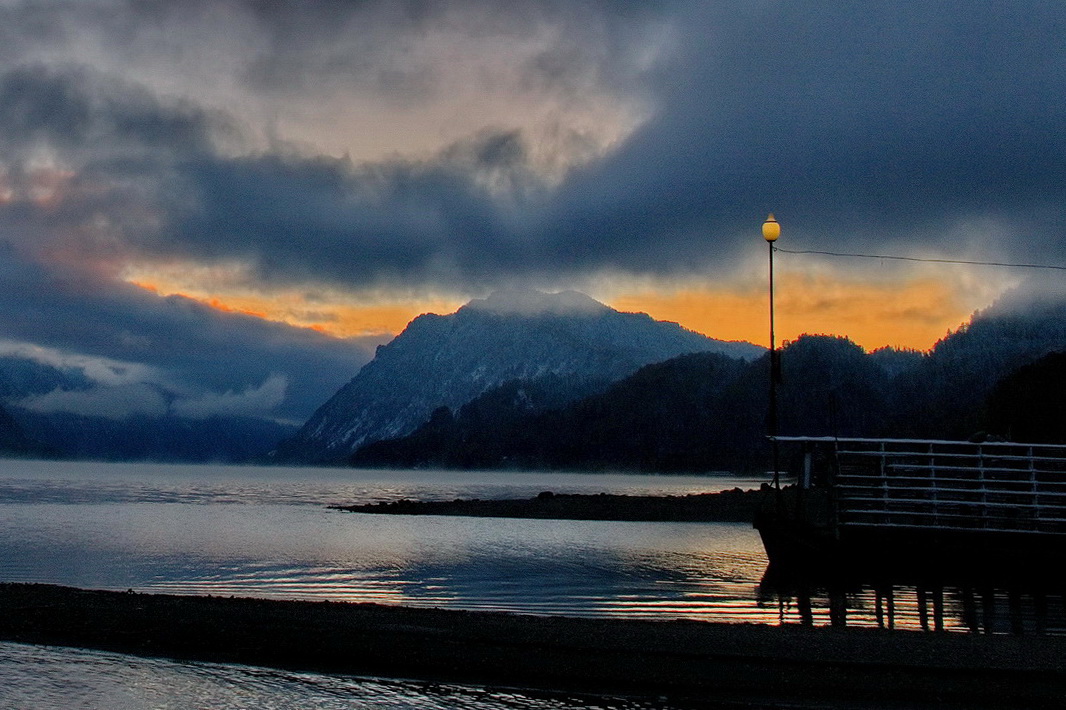 *Ранним утром.**