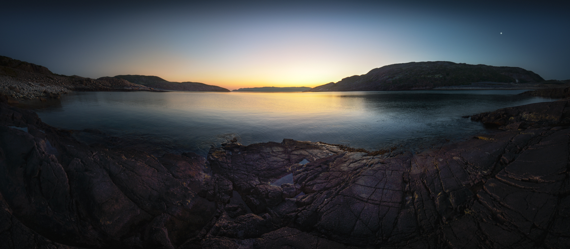 Белые ночи. Август. Баренцево море