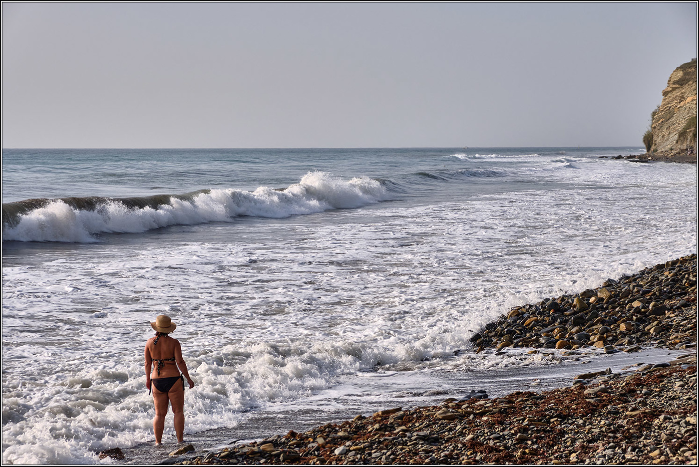 Море прекрасно в любую погоду.