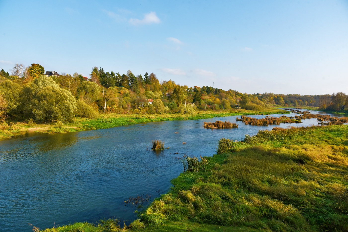 Октябрь, река Руза ...