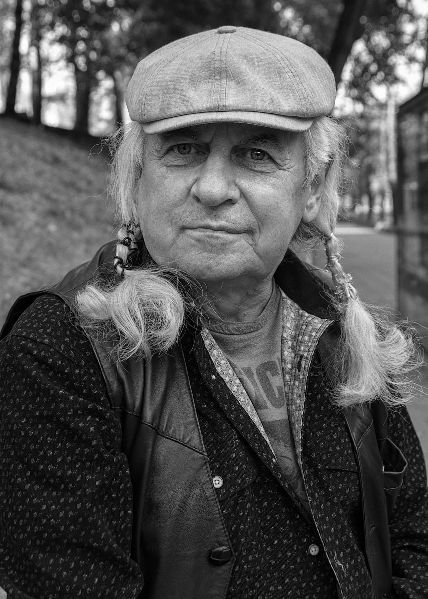 Просто прохожий